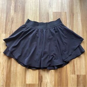 Lululemon Court Rival High Rise Skirt Tall black size 6